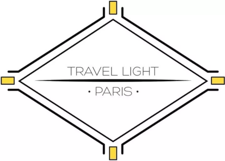 TRAVEL LIGHT PARIS